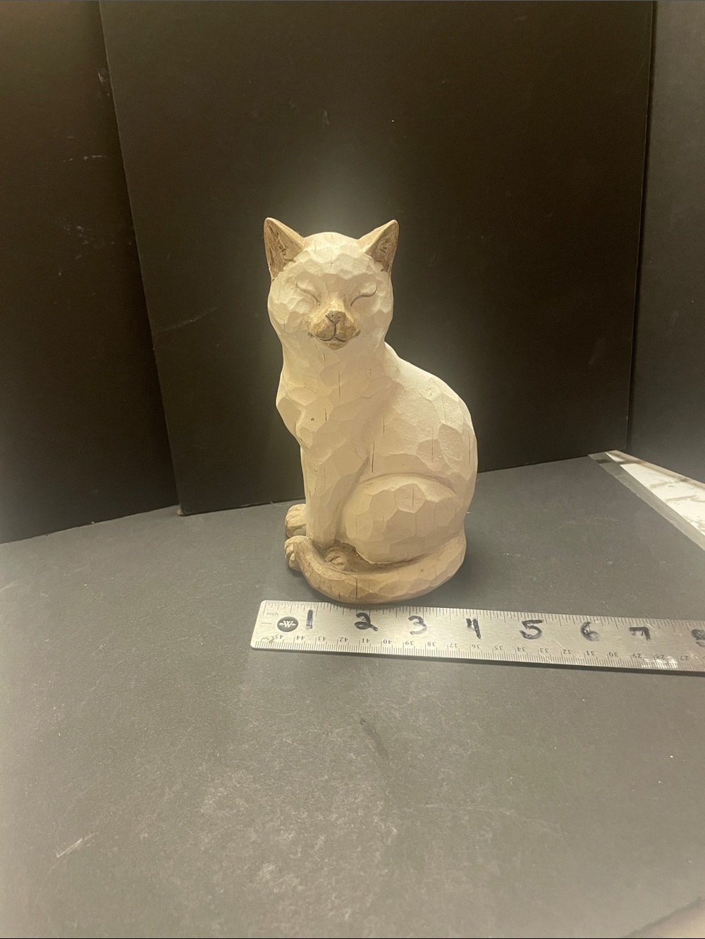 Neutral Cream Hand-Carved Cat Figurine - Decorative Pet Accent